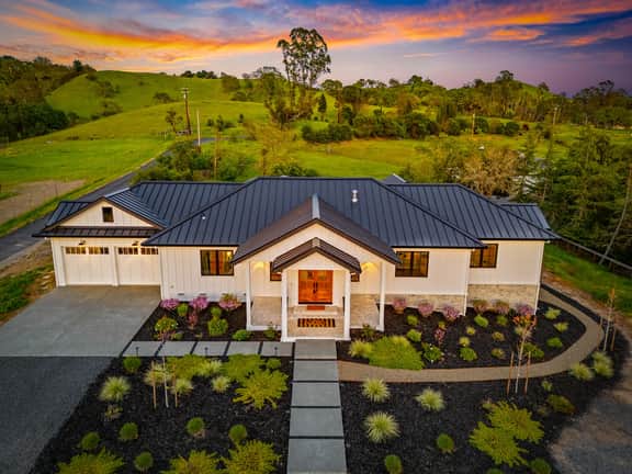 Healdsburg Haven - 3 BD plus Den, Pool, Spa & Wine Tasting - Image 3