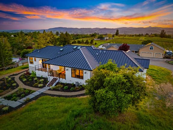 Healdsburg Haven - 3 BD plus Den, Pool, Spa & Wine Tasting - Image 4